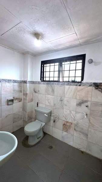 2-storey Terraced House for Sale in Taman Sri Putri (Skudai) - Karl Lim - Bathroom - PropertyGuru.com.my