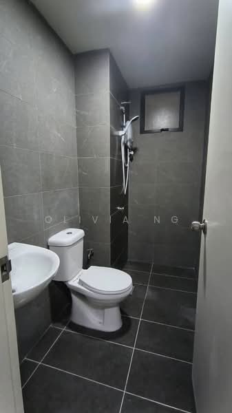 Servis Apartment untuk Disewa di Majestic Maxim - Olivia Ng - Bathroom - PropertyGuru.com.my