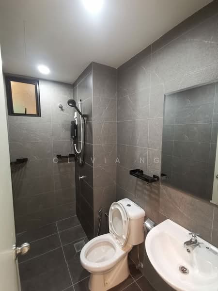 Servis Apartment untuk Disewa di Majestic Maxim - Olivia Ng - Bathroom - PropertyGuru.com.my
