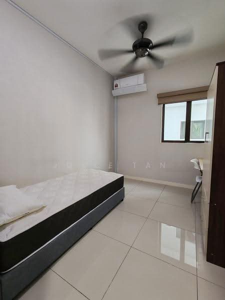 Kondominium untuk Disewa di Ujana Executive Apartment - Joyce Tan - Bedroom - PropertyGuru.com.my