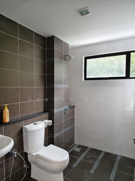 Rumah Teres 2 Tingkat untuk Dijual di Jade Hills (Kajang) - Denver Sin - Bathroom - PropertyGuru.com.my