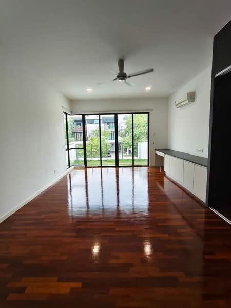 Rumah Teres 2 Tingkat untuk Dijual di Jade Hills (Kajang) - Denver Sin - Living Room - PropertyGuru.com.my