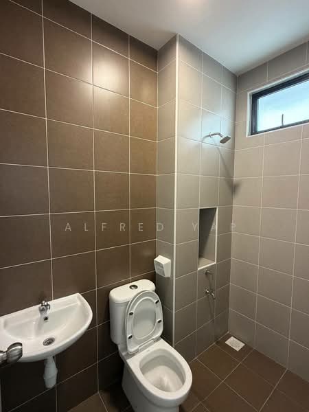 2-storey Terraced House for Rent in Johor Bahru (Johor) - Alfred Yap - Bathroom - PropertyGuru.com.my