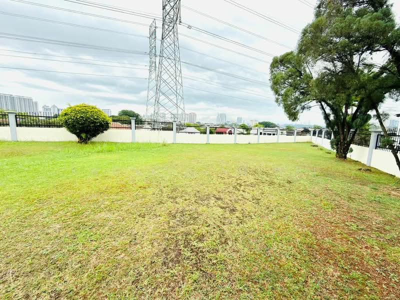 Rumah Banglo untuk Dijual di SS 4B, Taman Kelana Jaya (Petaling Jaya) - Kwong Xiao Wei - Garden - PropertyGuru.com.my