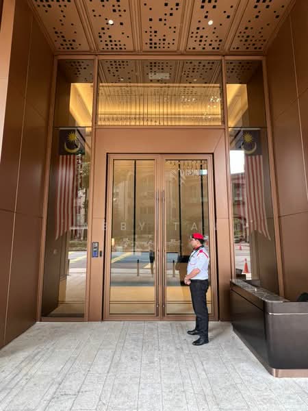 Kediaman Servis untuk Disewa di Regent Suites @ Pavilion Damansara Heights - Abby Tan - Entrance - PropertyGuru.com.my