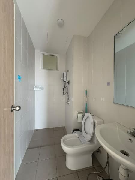 Rumah Flat untuk Disewa di Ideal Residency - Welson Teh - Bathroom - PropertyGuru.com.my