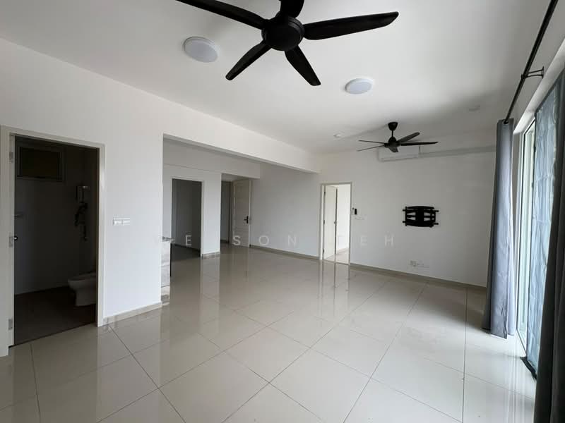 Rumah Flat untuk Disewa di Ideal Residency - Welson Teh - Living Room - PropertyGuru.com.my