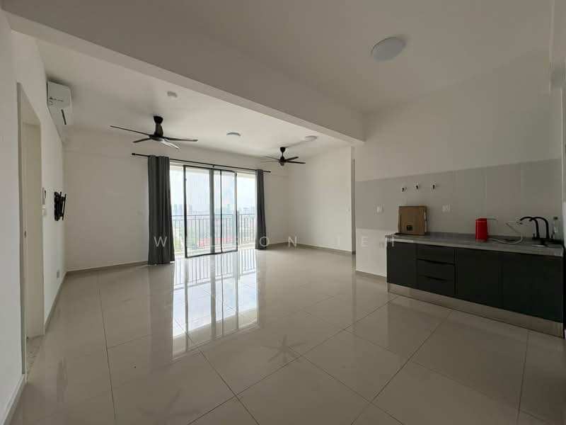 Rumah Flat untuk Disewa di Ideal Residency - Welson Teh - Living Room - PropertyGuru.com.my