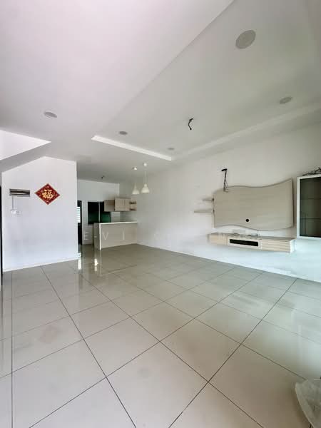 Rumah Teres 2 Tingkat untuk Dijual di Bandar Lahat Baru (Lahat) - Levi Chong - Living Room - PropertyGuru.com.my