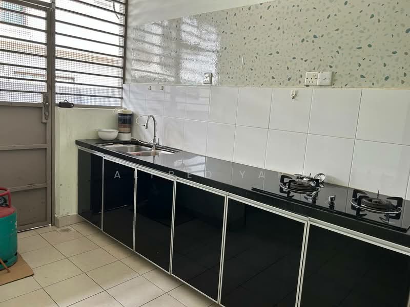 Rumah Teres 2-Tingkat untuk Disewa di Skudai (Johor) - Alfred Yap - Kitchen - PropertyGuru.com.my