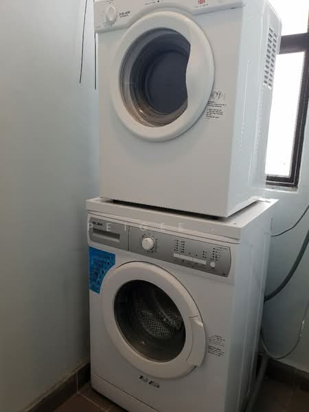 Service Residence for Sale at Hedgeford 10 Residences - PeiGee . - Interior - PropertyGuru.com.my