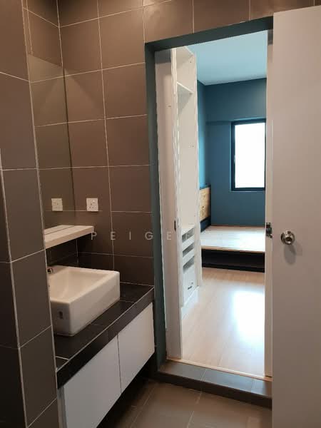 Service Residence for Sale at Hedgeford 10 Residences - PeiGee . - Bathroom - PropertyGuru.com.my