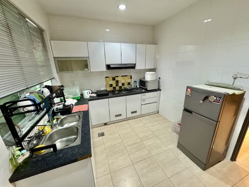 Condominium for Rent at The Ryegates - Thomas Tong - Kitchen - PropertyGuru.com.my