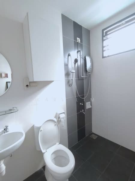 2-storey Terraced House for Sale in Taman Kempas Utama (Tebrau) - Karl Lim - Bathroom - PropertyGuru.com.my