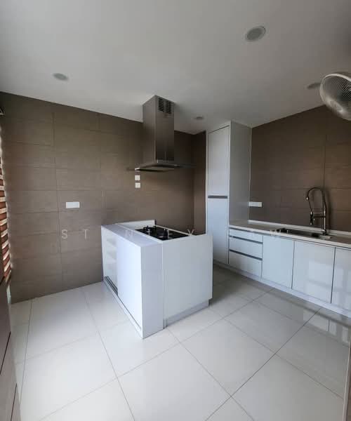 Condominium for Rent at Central Park condominium - Stanley Saw - Kitchen - PropertyGuru.com.my