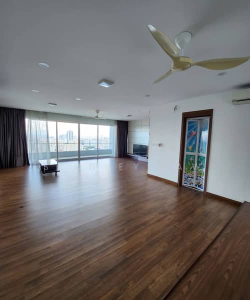 Condominium for Rent at Central Park condominium - Stanley Saw - Living Room - PropertyGuru.com.my