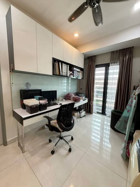 Rumah Teres 2 Tingkat untuk Dijual di Taman Megah Ria (Masai) - Daniel Yong - Study - PropertyGuru.com.my