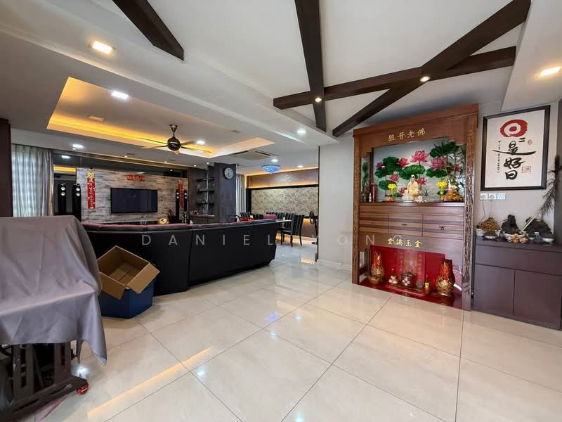 Rumah Teres 2 Tingkat untuk Dijual di Taman Megah Ria (Masai) - Daniel Yong - Living Room - PropertyGuru.com.my