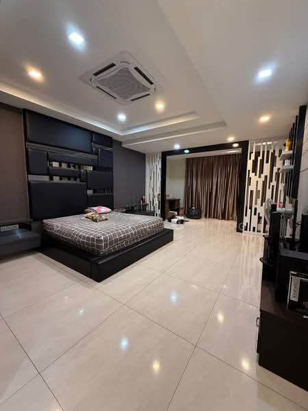 Rumah Teres 2 Tingkat untuk Dijual di Taman Megah Ria (Masai) - Daniel Yong - Bedroom - PropertyGuru.com.my
