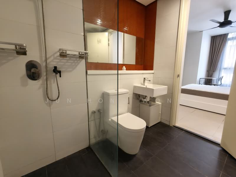 Kediaman Servis untuk Disewa di Arcoris SOHO - Jun Hong Wong - Bathroom - PropertyGuru.com.my