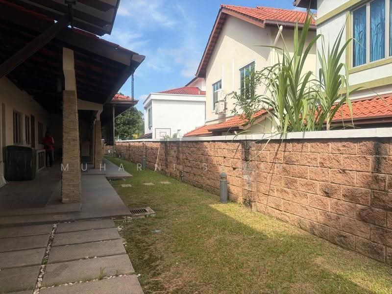 Rumah Berkembar untuk Dijual di Bukit Jelutong (Shah Alam) - muharni sawarin - Exterior - PropertyGuru.com.my