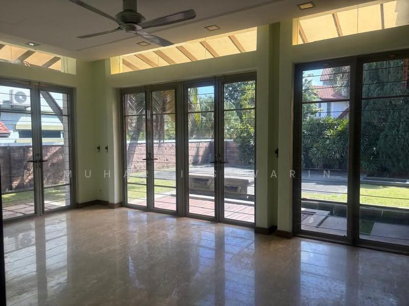 Rumah Berkembar untuk Dijual di Bukit Jelutong (Shah Alam) - muharni sawarin - Living Room - PropertyGuru.com.my
