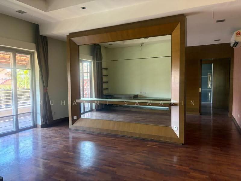 Rumah Berkembar untuk Dijual di Bukit Jelutong (Shah Alam) - muharni sawarin - Living Room - PropertyGuru.com.my