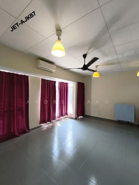 Rumah Teres 2-Tingkat untuk Disewa di Setia Impian (Setia Alam) - Andrew Ang - Living Room - PropertyGuru.com.my