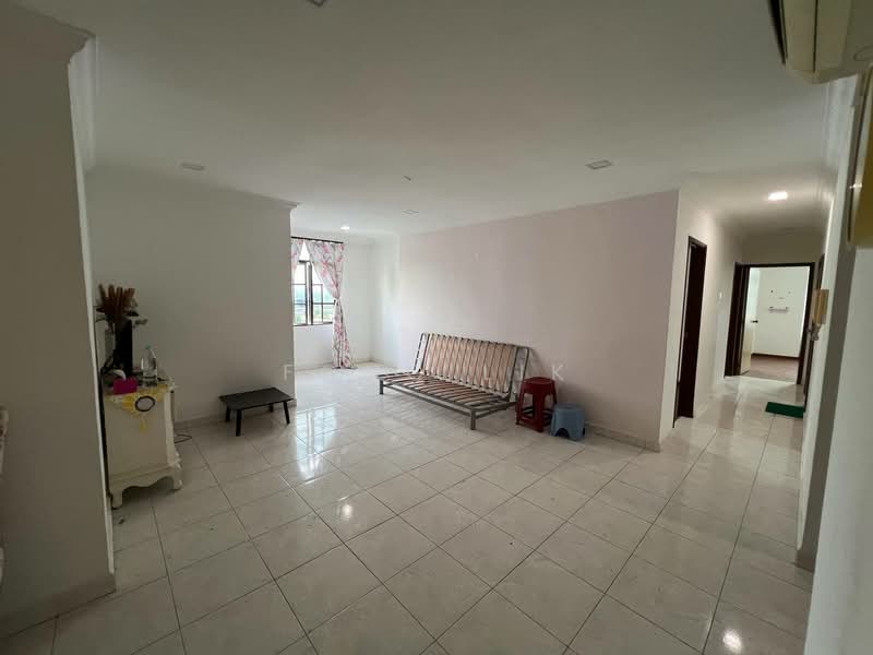 Kondominium untuk Dijual di Datin Halimah Condominium - Fong Lik - Living Room - PropertyGuru.com.my