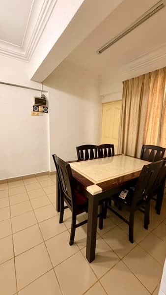 Flat for Rent at Taman Sri Pinang - LAU . - Dining Room - PropertyGuru.com.my
