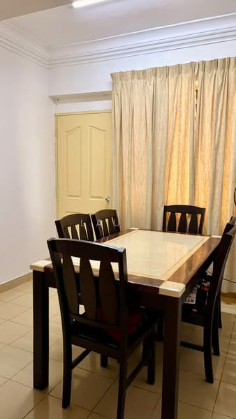 Flat for Rent at Taman Sri Pinang - LAU . - Dining Room - PropertyGuru.com.my