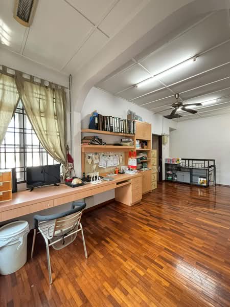Rumah Teres 2-Tingkat untuk Dijual di Taman Setia Indah (Tebrau) - Karl Lim - Study - PropertyGuru.com.my