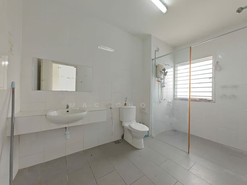 2-storey Terraced House for Rent in Kajang (Selangor) - Mac Chong - Bathroom - PropertyGuru.com.my