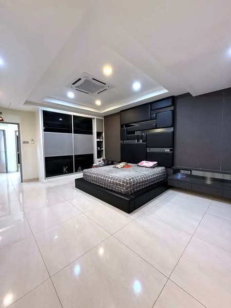 Rumah Teres 2 Tingkat untuk Dijual di Taman Megah Ria (Masai) - Karl Lim - Bedroom - PropertyGuru.com.my