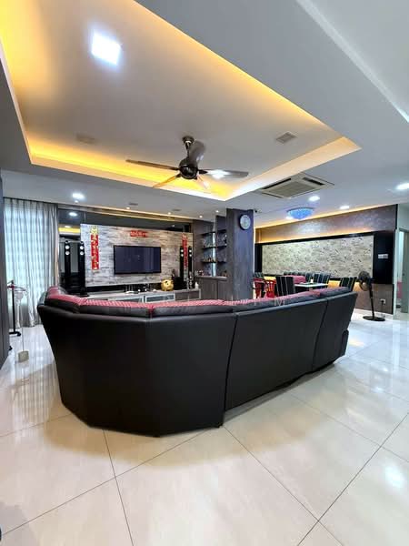 Rumah Teres 2 Tingkat untuk Dijual di Taman Megah Ria (Masai) - Karl Lim - Living Room - PropertyGuru.com.my