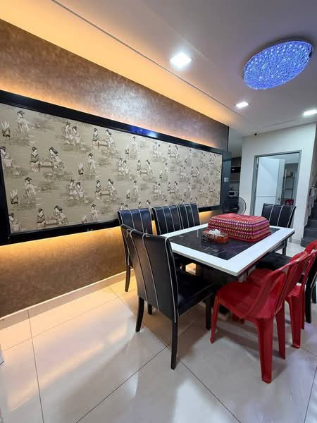 Rumah Teres 2 Tingkat untuk Dijual di Taman Megah Ria (Masai) - Karl Lim - Dining Room - PropertyGuru.com.my