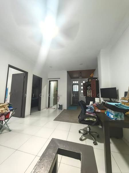 Rumah Teres 2 Tingkat untuk Dijual di Setia Tropika (Johor Bahru) - Nico Chong - Living Room - PropertyGuru.com.my