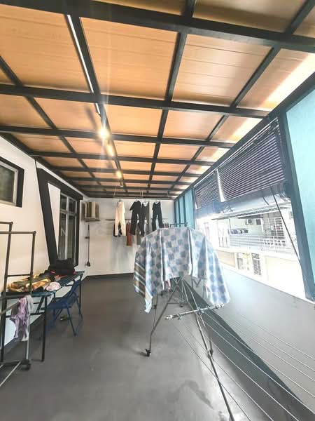 Rumah Teres 2 Tingkat untuk Dijual di Setia Tropika (Johor Bahru) - Nico Chong - Balcony - PropertyGuru.com.my