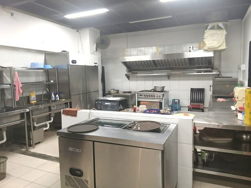 Shop for Rent in Cyberjaya (Selangor) - NoraFizah Gapar - Kitchen - PropertyGuru.com.my