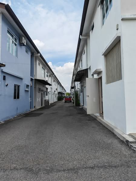 Rumah Teres 2 Tingkat untuk Dijual di Taman Kluang Perdana (Kluang) - Shanel Tee - Exterior - PropertyGuru.com.my