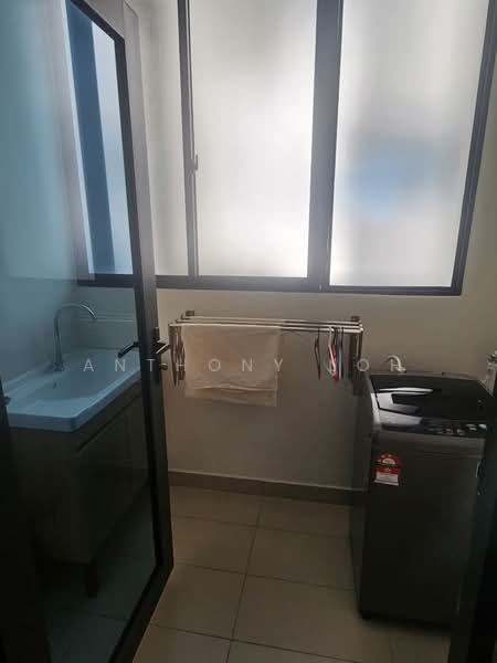 Condominium for Sale at Queens Residences Q2 @ Queens Waterfront - Anthony Loh - Laundry Yard - PropertyGuru.com.my