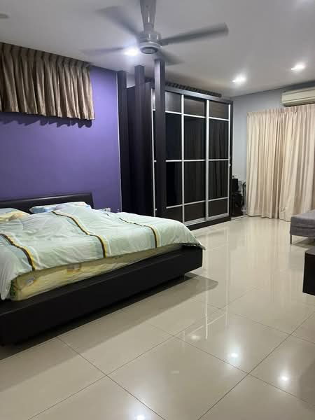 Semi-Detached House for Sale in Taman Johor (Tampoi) - Daniel Yong - Bedroom - PropertyGuru.com.my