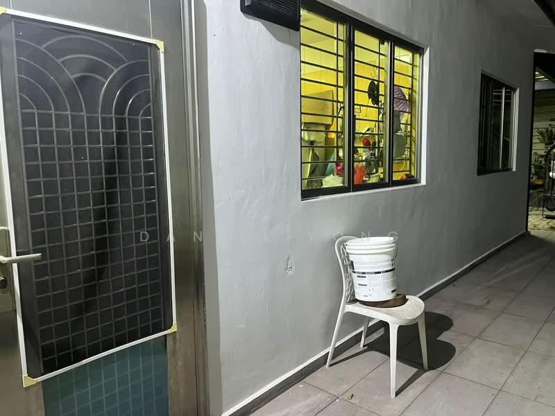 Semi-Detached House for Sale in Taman Johor (Tampoi) - Daniel Yong - Exterior - PropertyGuru.com.my