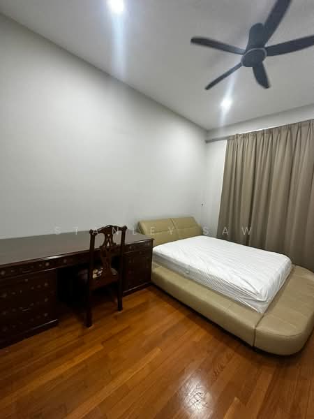 Condominium for Sale at 8 Gurney (The Shore Condominium) - Stanley Saw - Bedroom - PropertyGuru.com.my