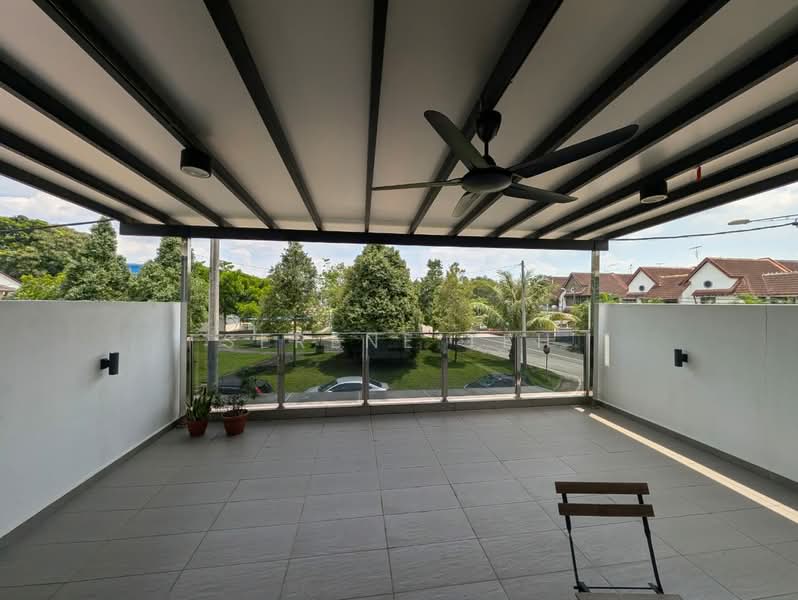 Rumah Teres 2-Tingkat untuk Dijual di Bandar Indahpura (Kulai) - Serene Teh - Balcony - PropertyGuru.com.my