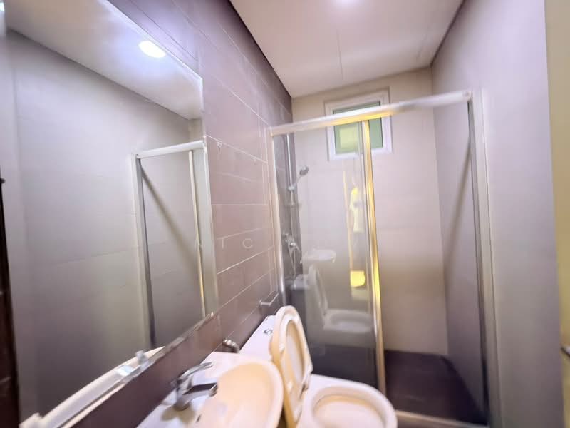 Servis Apartment untuk Disewa di Glomac Damansara - Nic Low - Bathroom - PropertyGuru.com.my