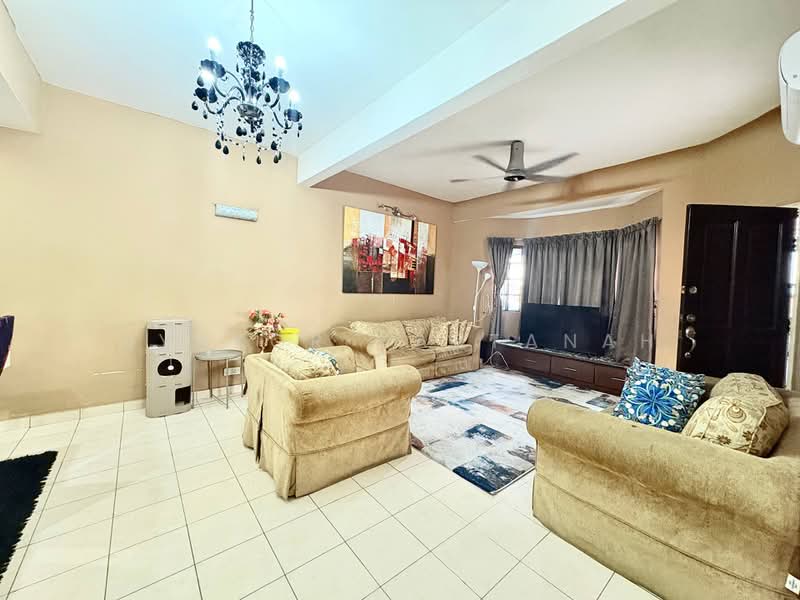 Vila Berkembar untuk Dijual di Shah Alam (Selangor) - Syukor Hartanah - Living Room - PropertyGuru.com.my