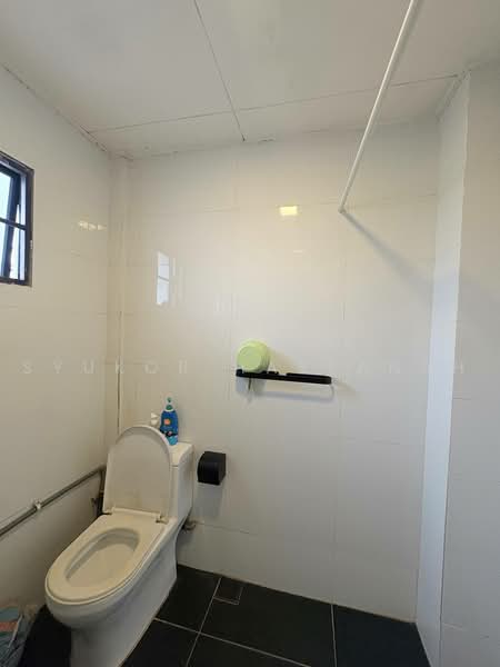Vila Berkembar untuk Dijual di Shah Alam (Selangor) - Syukor Hartanah - Bathroom - PropertyGuru.com.my