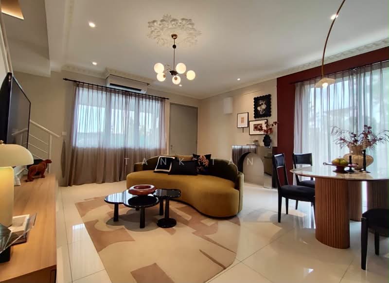 Rumah Teres 2 Tingkat untuk Dijual di D'Island (Puchong) - Tank Tan - Living Room - PropertyGuru.com.my