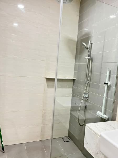 Service Residence for Rent at Dianthus @ Tropicana Gardens - Yik Chan - Bathroom - PropertyGuru.com.my